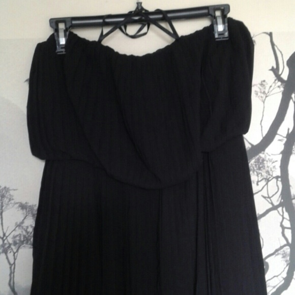 BCBG Black High-low Pleated Halter Dress - Picture 2 of 3